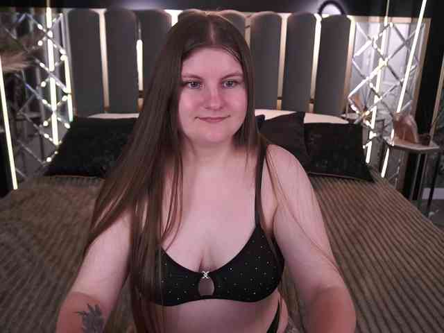CassandraGoldd webcam