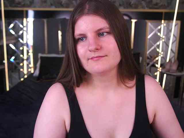 CassandraGoldd webcam