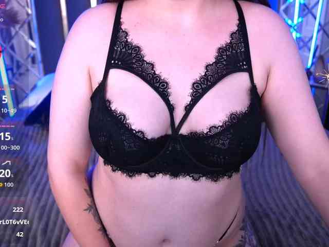 CassandraGoldd webcam