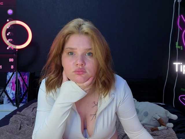 KissShine live cam on BongaCams