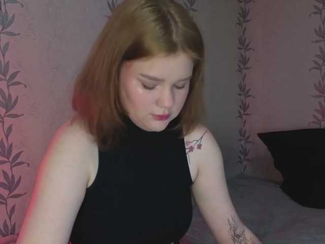 KissShine live cam on BongaCams