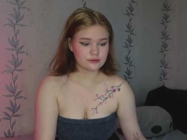 KissShine live cam on BongaCams