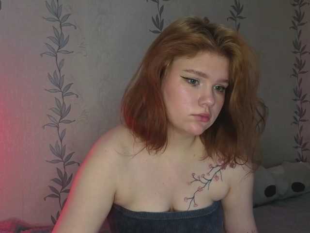 KissShine live cam on BongaCams