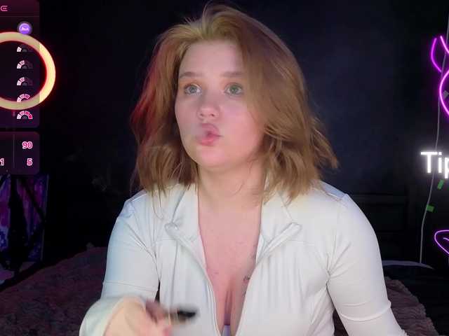 KissShine live cam on BongaCams