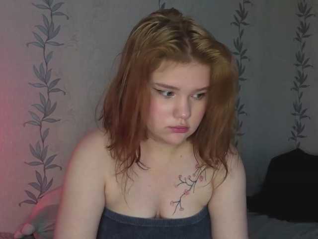 KissShine live cam on BongaCams