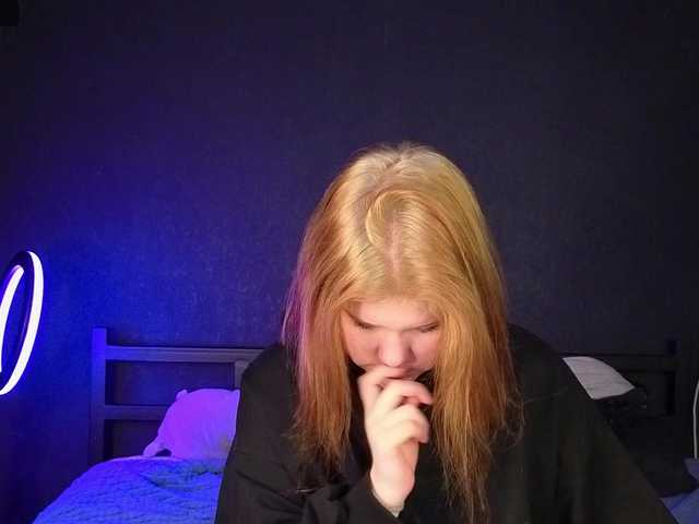 KissShine live cam on BongaCams