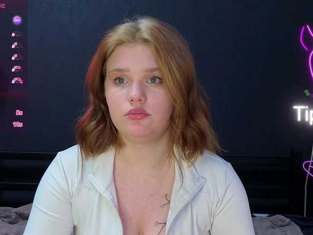 KissShine live cam on BongaCams