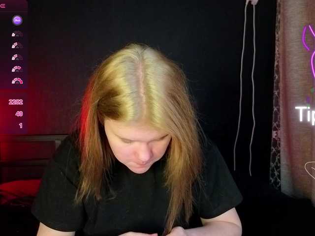 KissShine live cam on BongaCams