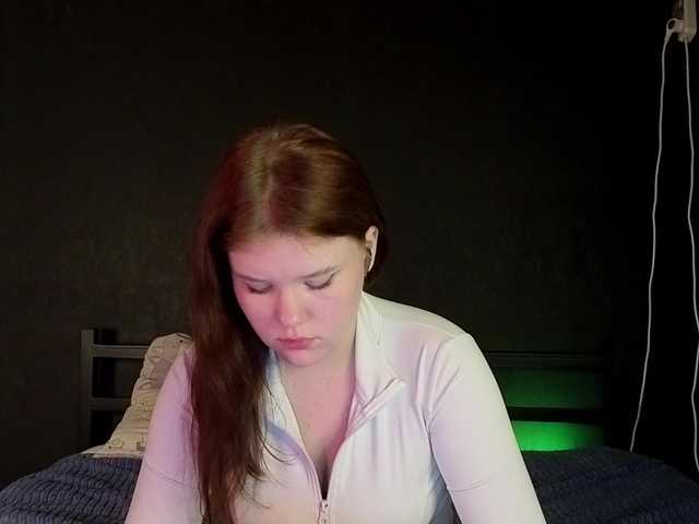 KissShine live cam on BongaCams