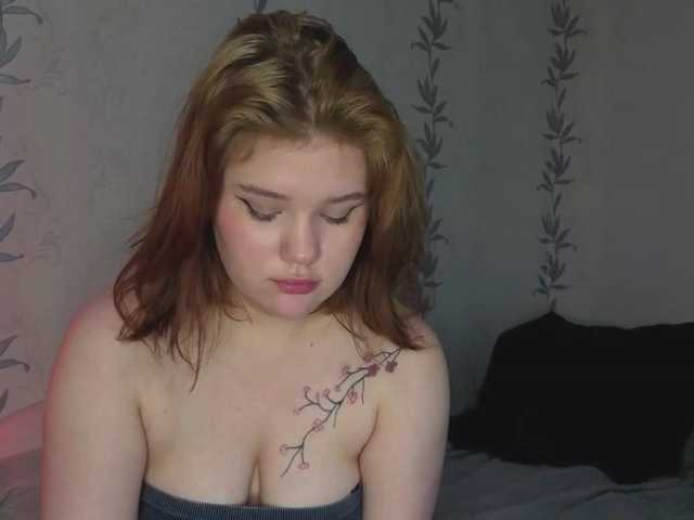 KissShine live cam on BongaCams