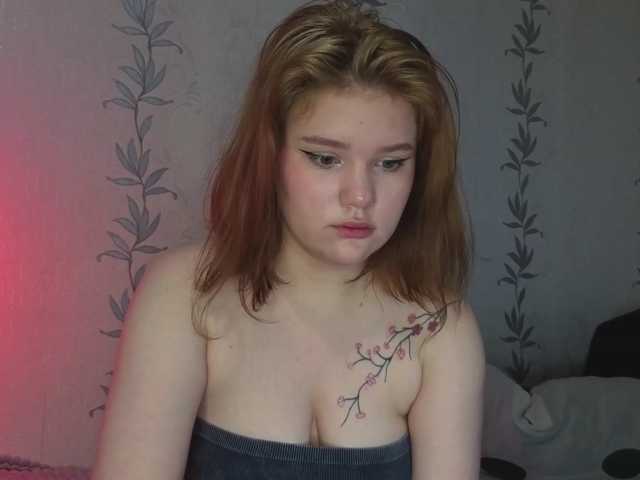 KissShine live cam on BongaCams