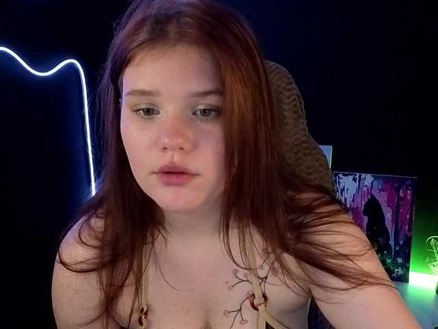 KissShine live cam on BongaCams