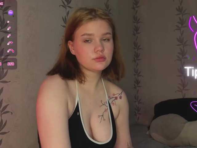 KissShine live cam on BongaCams