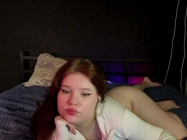 KissShine live cam on BongaCams