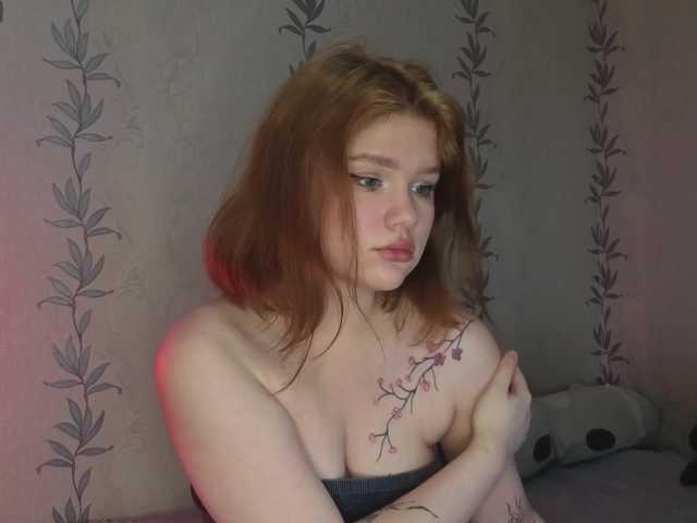 KissShine live cam on BongaCams