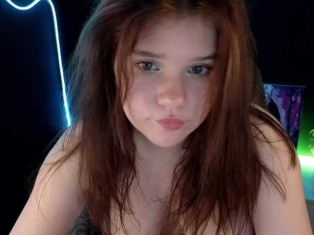 KissShine live cam on BongaCams