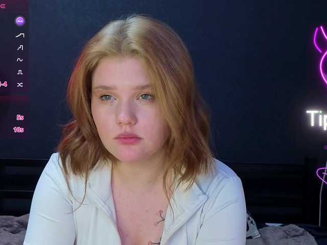 KissShine live cam on BongaCams