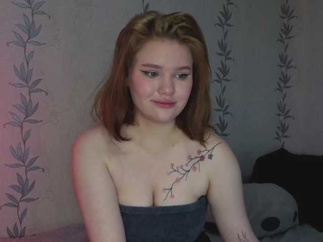 KissShine live cam on BongaCams