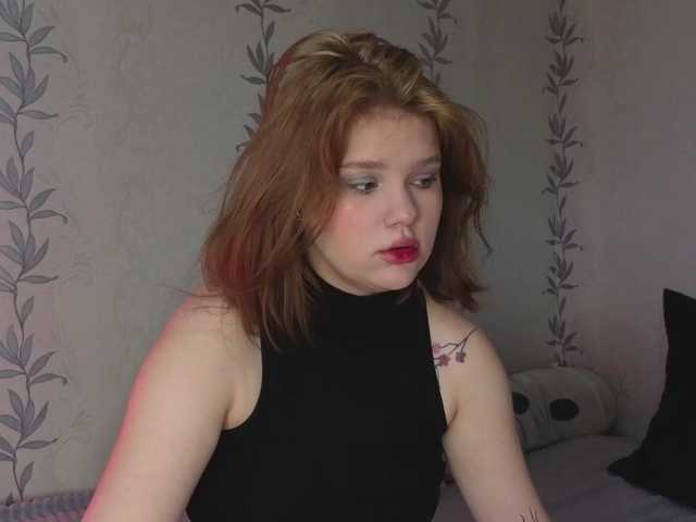 KissShine live cam on BongaCams