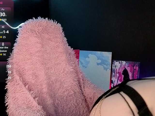 KissShine, 20 y/o - Live Cam on BongaCams