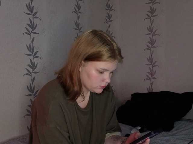 KissShine live cam on BongaCams