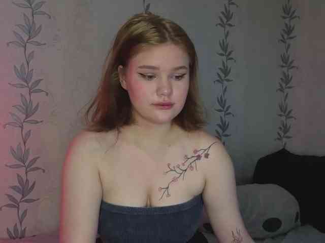 KissShine Live Webcam on BongaCams