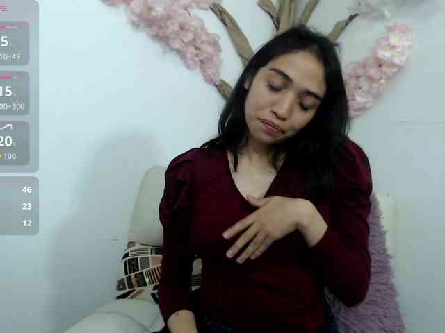 Mia-vance webcam