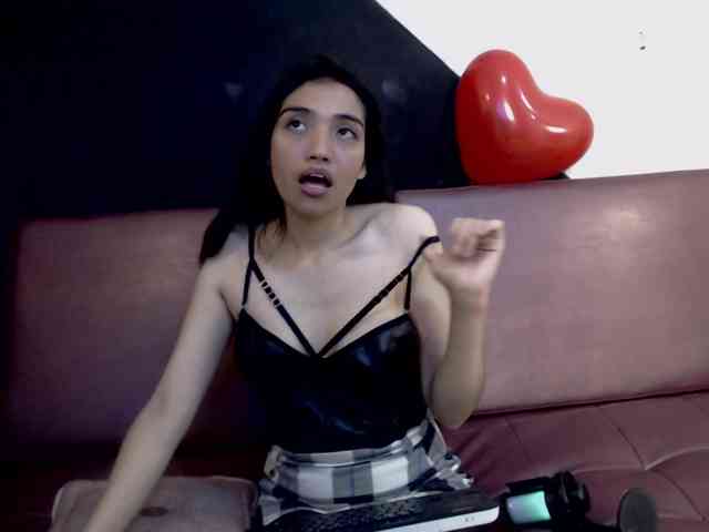 Mia-vance webcam