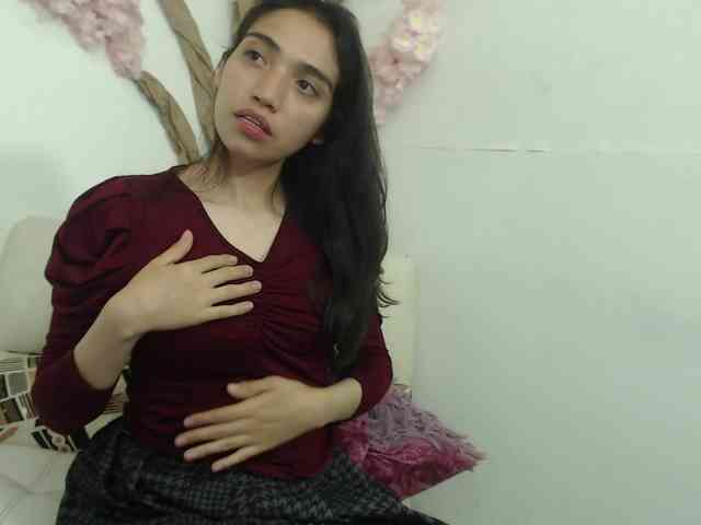 Mia-vance webcam