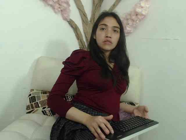 Mia-vance webcam