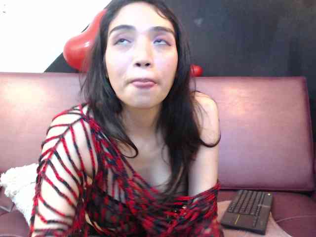 Mia-vance webcam