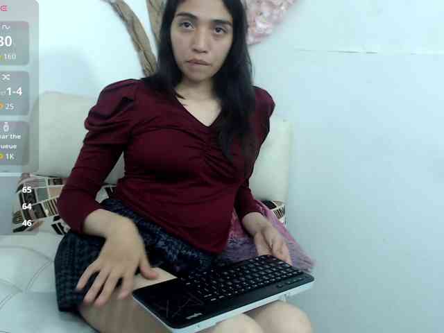 Mia-vance webcam