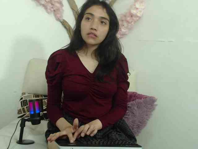 Mia-vance webcam