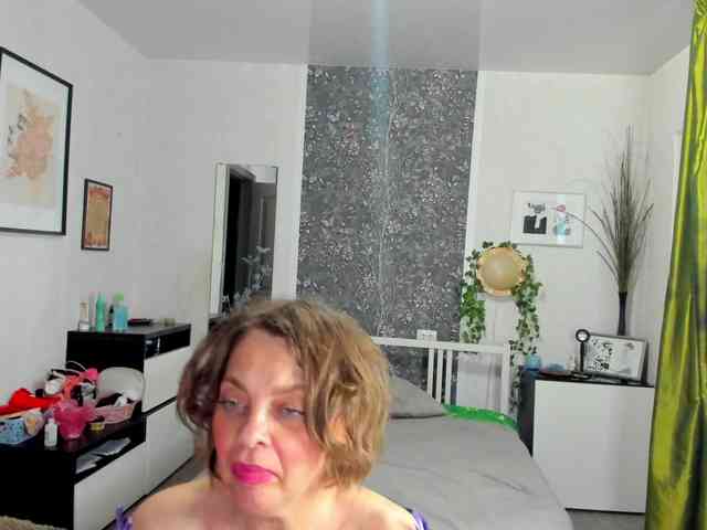 margomorales's live room