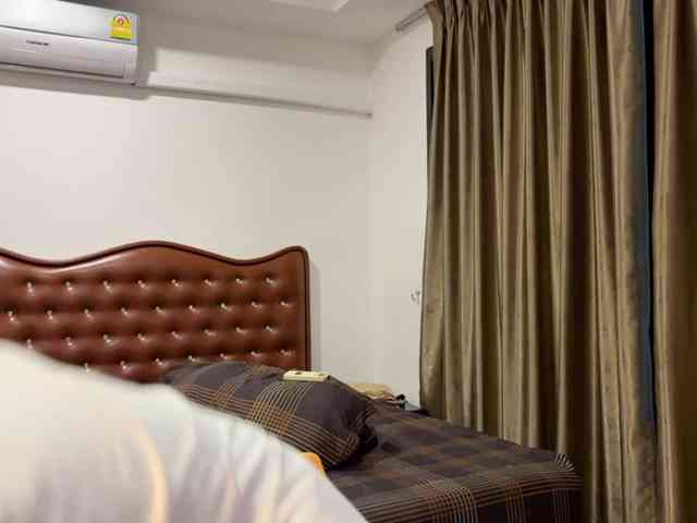 wavy_nights webcam