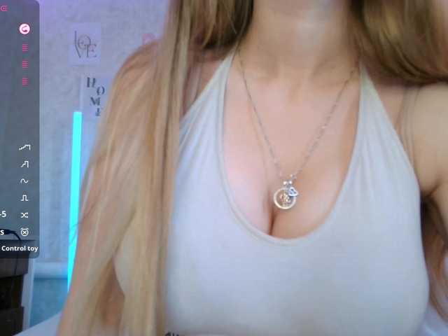 ViviVivienne live cam on BongaCams