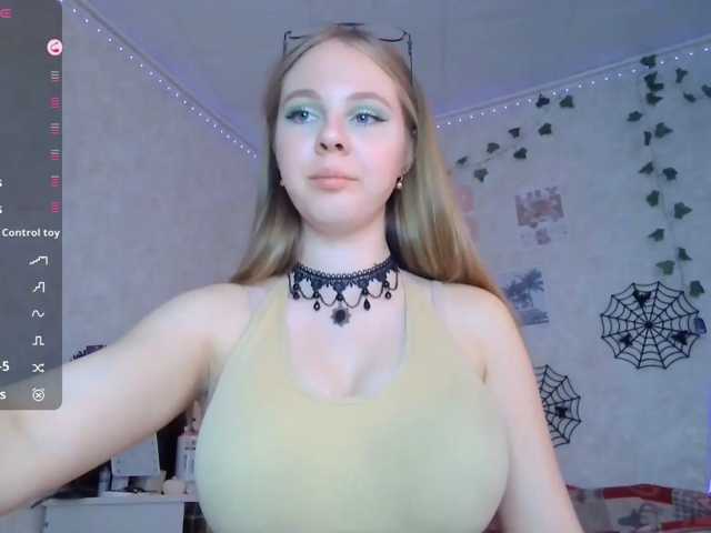 ViviVivienne live cam on BongaCams