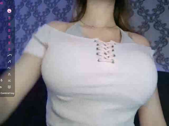 ViviVivienne webcam