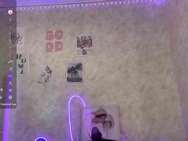 ViviVivienne webcam