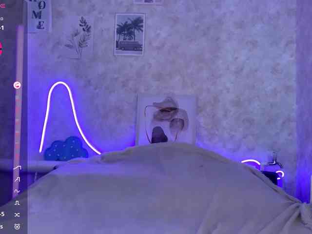 ViviVivienne webcam
