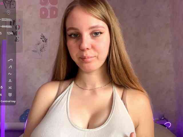 ViviVivienne webcam