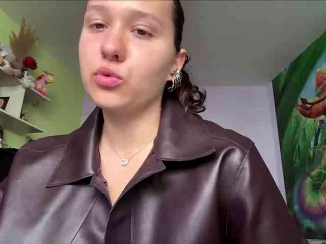 RoxaneLeaphart Live Webcam on BongaCams
