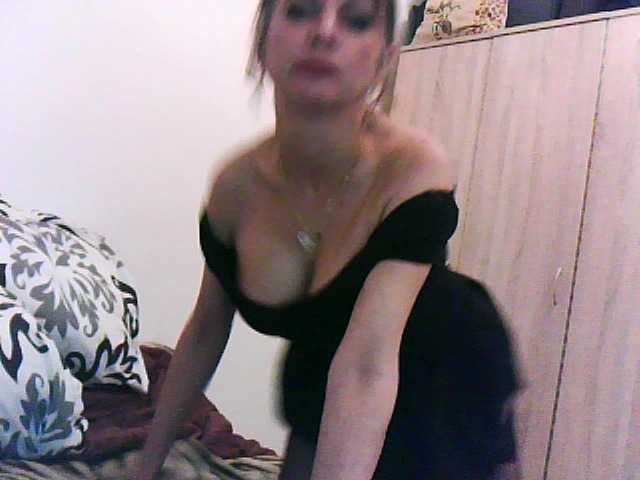 AmoraXX live cam on BongaCams