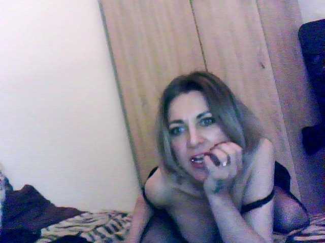 AmoraXX live cam on BongaCams