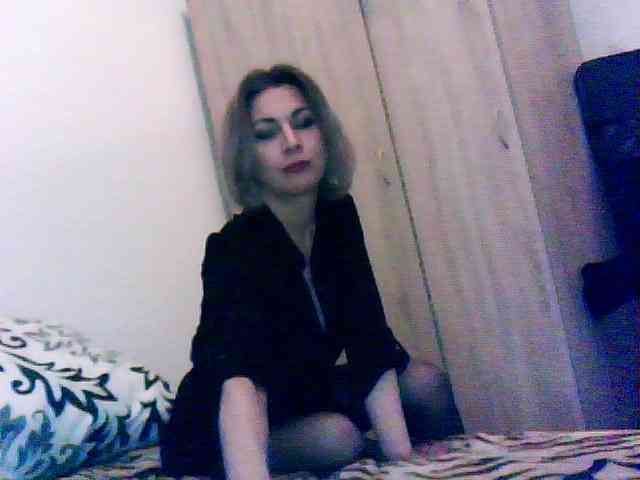 AmoraXX's webcam live show