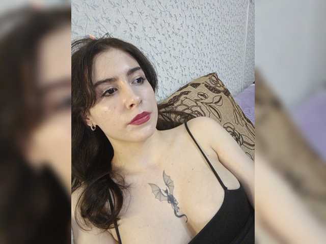Xsska live cam on BongaCams