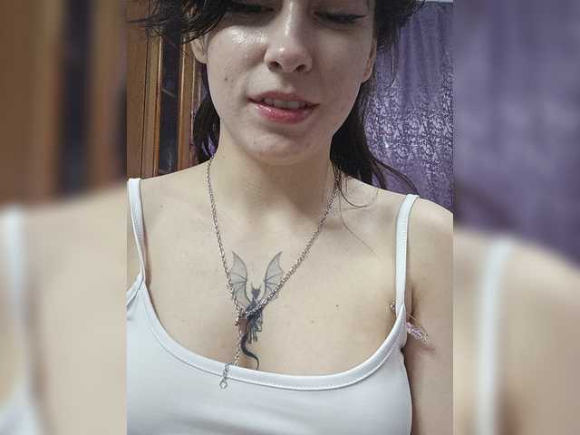Xsska live cam on BongaCams