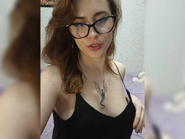Xsska live cam on BongaCams