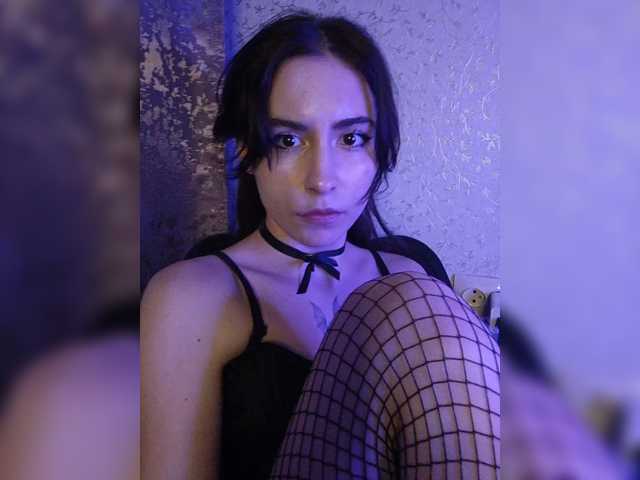 DragonessMiss live cam on BongaCams