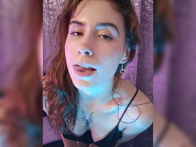 Xsska live cam on BongaCams